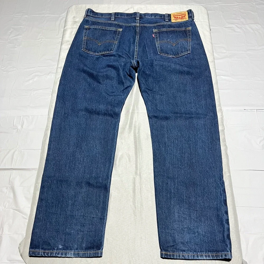 Levis 505 Regular Fit Straight Leg Jeans Mens 42x32 Medium Wash Blue 00505-0216